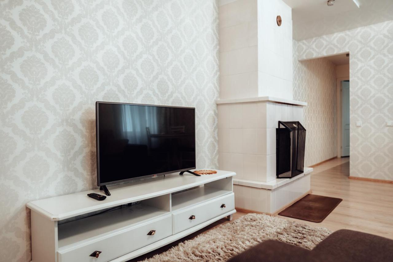 Dream Stay - Spacious 1-Bedroom Apartment In The Old Town Tallinn Bagian luar foto