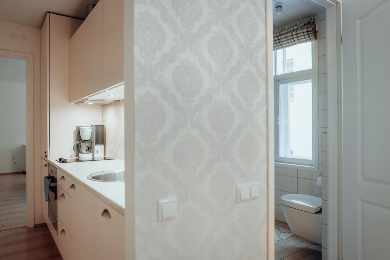 Dream Stay - Spacious 1-Bedroom Apartment In The Old Town Tallinn Bagian luar foto